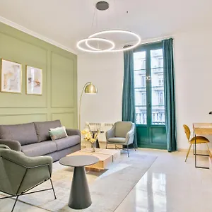 Anton's Downtown Apartment