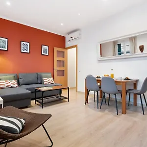 Recently Renovated 2 Bedroom In Eixample Apartment