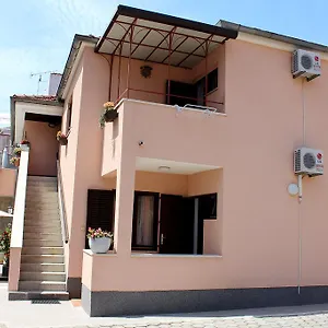 Garden Apartment